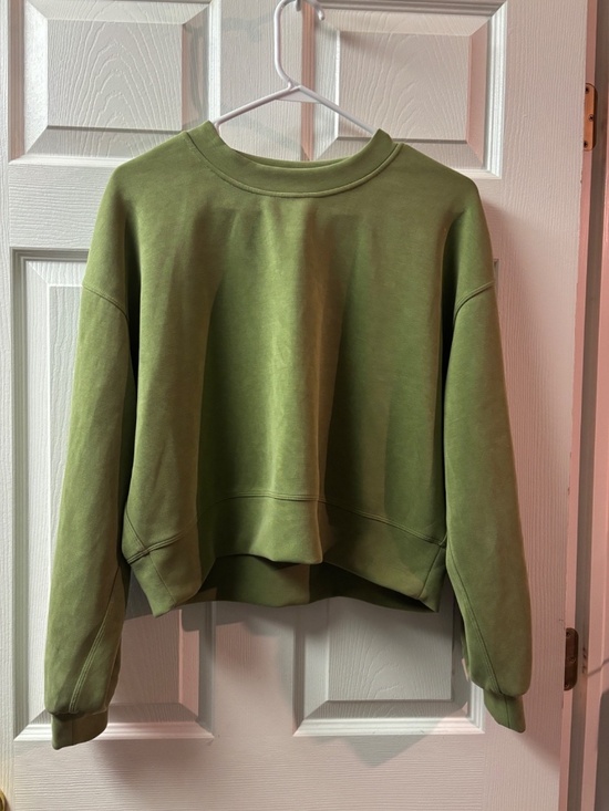 Lululemon Sweaters - Lululemon Green Crewneck - Size 6
